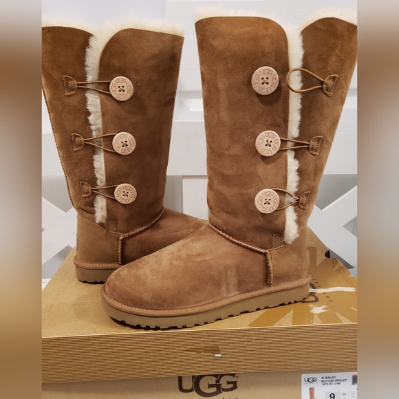 UGG Shoes - Uggs women tall boots